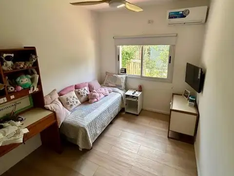 Exelente Casa En Malvinas Argentinas