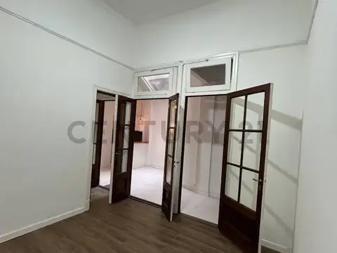 Depto Tipo Casa en Venta en Paternal, USD 75.000