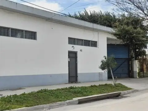 Caaguazu 48 , Piso 0