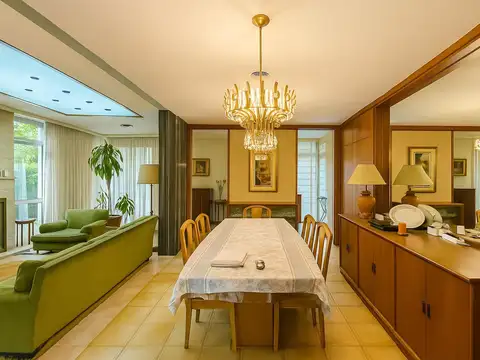 Casa 6 ambientes con 2 baños