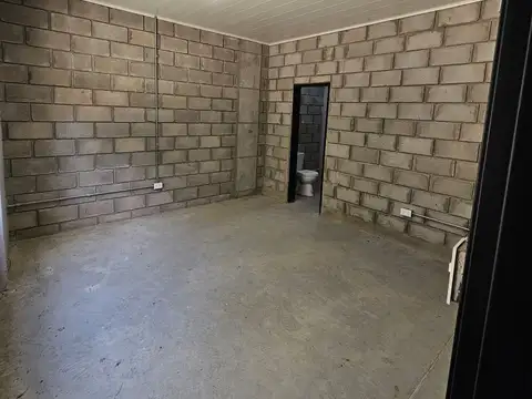 Galpon en Venta 36  mts Fondo
