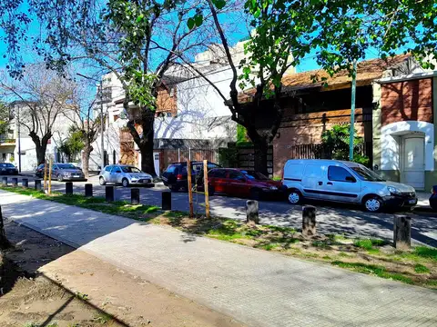 5 Amb. Fondo 12M Cochera y Terraza Ideal P/Construir 9Pisos