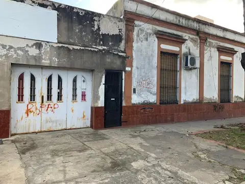 Casa antigua a reciclar o/Terreno