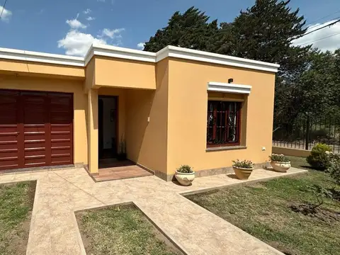 VENTA CASA 3 DORMITORIOS 2 BAÑOS - COLONIA CAROYA