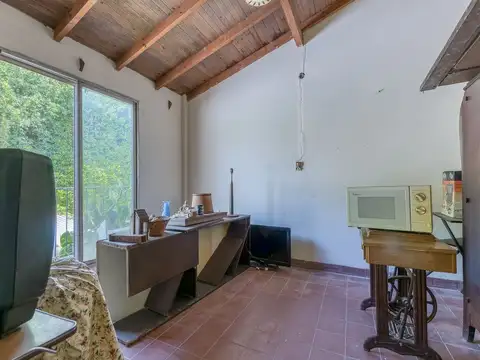 Casa 5 ambientes con 2 baños