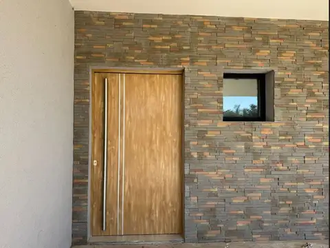 Casa en Venta 1 año
