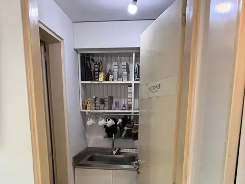 VIAMONTE 100, Piso pb