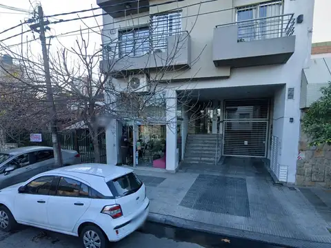 Venta de local Excelentes accesos y bajas expensas