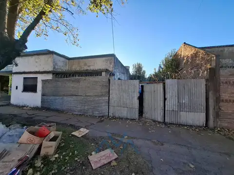 Casa 2 Habitaciones en Bombero Voluntario Vicente Senzabello al 400, Florencio Varela, Buenos Aires