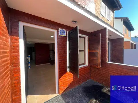 Casa 3 ambientes con 2 baños