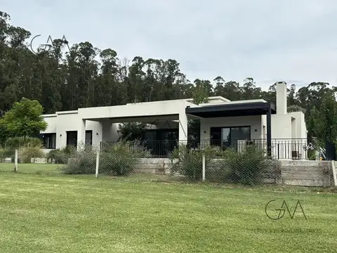 Casa de 5 ambientes en alquiler temporal