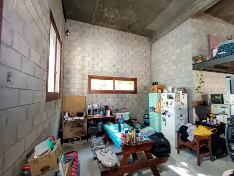 CASA 1 DORMITORIO VENTA LA PLATA PARQUE PILETA