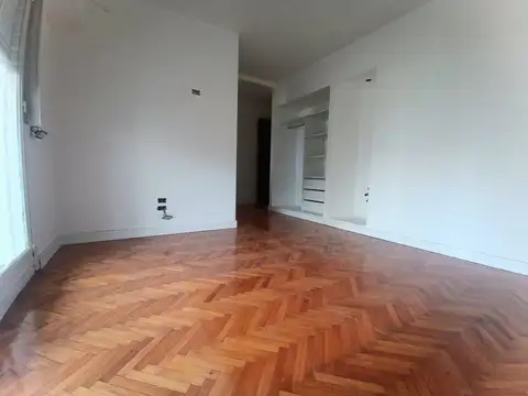 Local en Alquiler 55 años