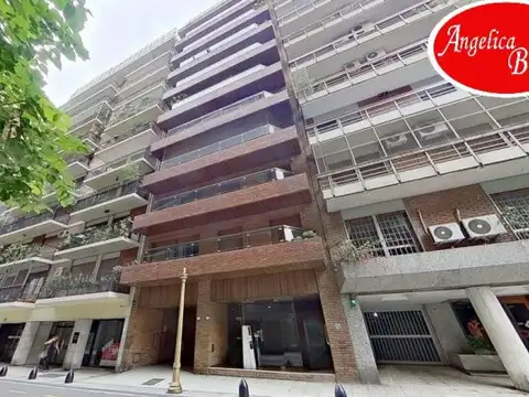 Retiro piso 4 ambientes con dependencia de servicio, 2 cocheras y  baulera.