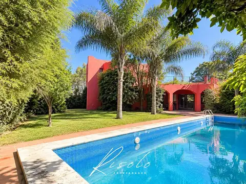 Casa 5 ambientes con 3 baños