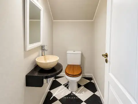 Casa 5 ambientes con 3 baños
