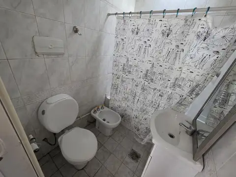Depto Tipo Casa en Venta 50 años