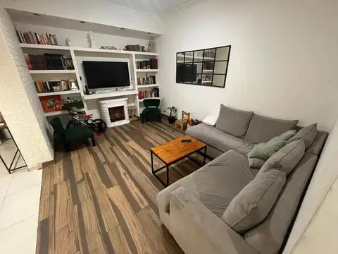 Ph viviendas + locales  -Venta-  Villa Ballester  