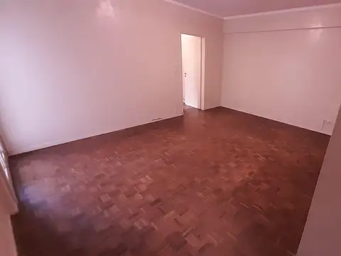 Departamento 2 ambientes en excelente ubicación. Belgrano.