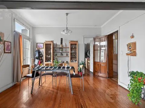 Depto Tipo Casa 4 ambientes con 2 baños