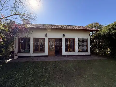 Casa en Venta con 1 cochera
