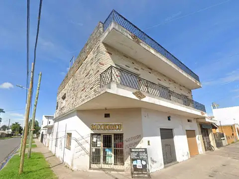 Casa 3 Ambientes Venta Villa de Mayo + Locales