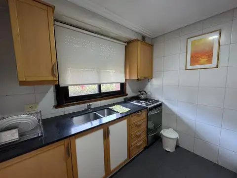 Casa 2 ambientes con 1 baño