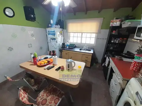 Casa 5 ambientes con 1 baño