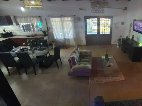 Casa en Alquiler de 3 dormitorios
