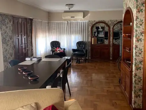 Casa en Venta en Villa Luzuriaga, USD 300.000