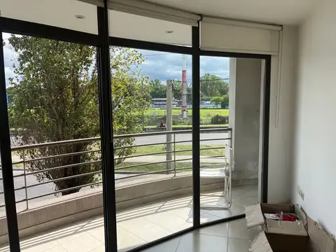 VENTA OFICINA DE 55 M2 FRENTE AL POPEYE ZONA NORTE