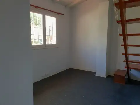 Departamento PH 5 ambientes Olivos luminoso