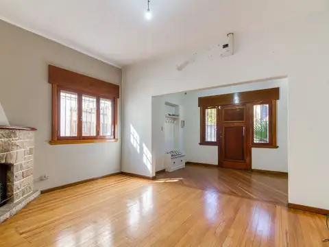 Depto Tipo Casa en Venta en Turdera, USD 119.000