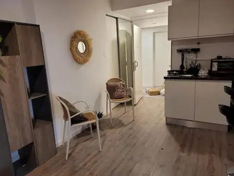 Adolfo Alsina 1200, Piso 1