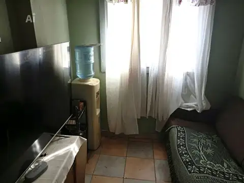 Venta dos casas 2 amb c/u mas depto o local Moreno