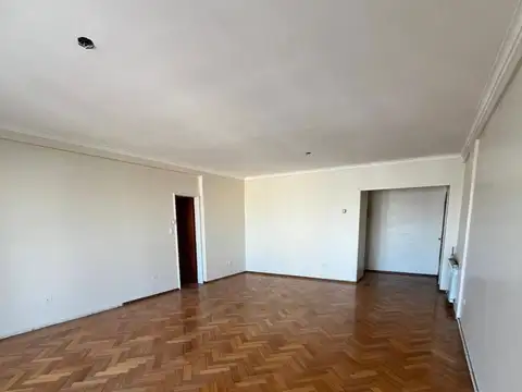 Departamento 6 ambientes con 3 baños