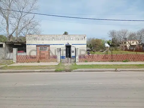 Casa a remodelar en Venta en Berisso