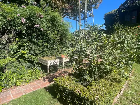 Casa en Venta con 5 cocheras