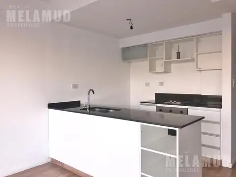Departamento en Alquiler con 1 cocheras