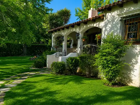 Espectacular Casa en Venta en el Corazón de Chacras de Coria