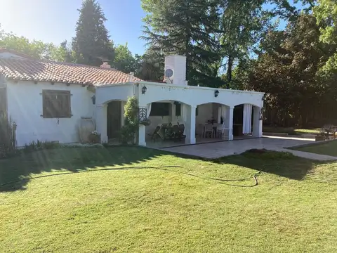 Casa 4 ambientes con 3 baños