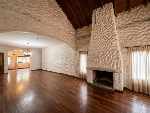 Casa en Venta en Los Puentes, USD 216.000