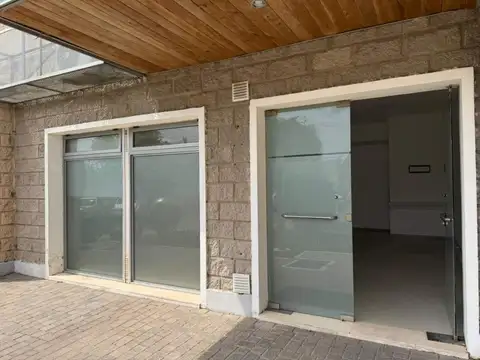 Oficina 2 ambientes con 1 baño