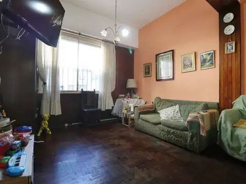 3 AMBIENTES/ CON DEPENDENCIA ( PARQUE CENTENARIO) 