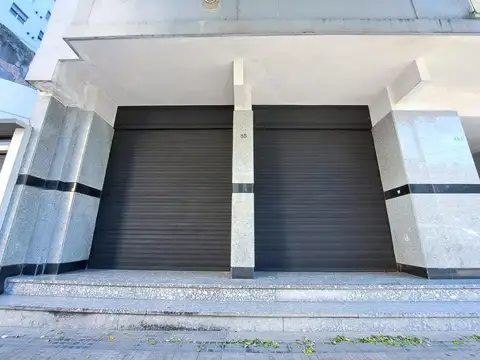 LOCAL c/ oficinas - 45 e/ 4 y 5