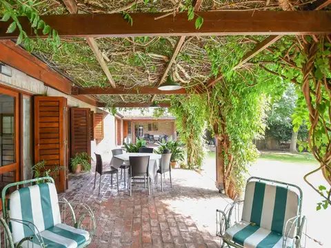 Casa en Venta en City Bell, USD 490.000