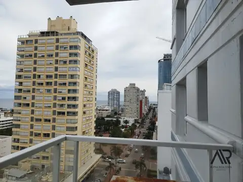 Departamento en Alquiler Temporal en Punta del Este, USD 1.650