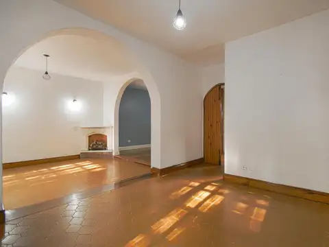 Casa en Alquiler al Este