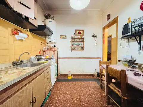 Casa en Venta con 8 cocheras