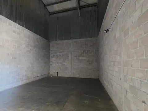 Galpon en Venta 12  mts Fondo